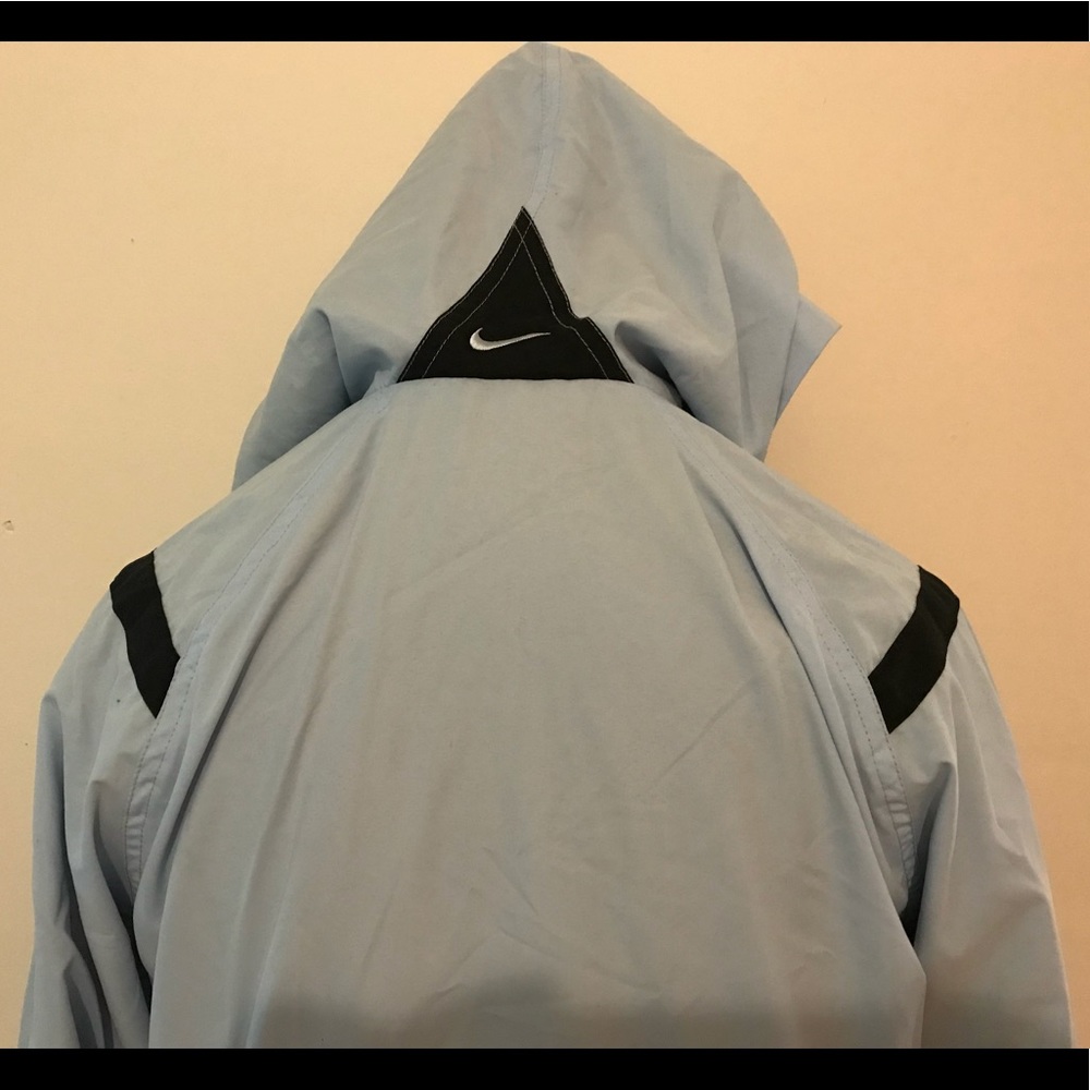 Nike Light Jacket - Picture 8 of 8